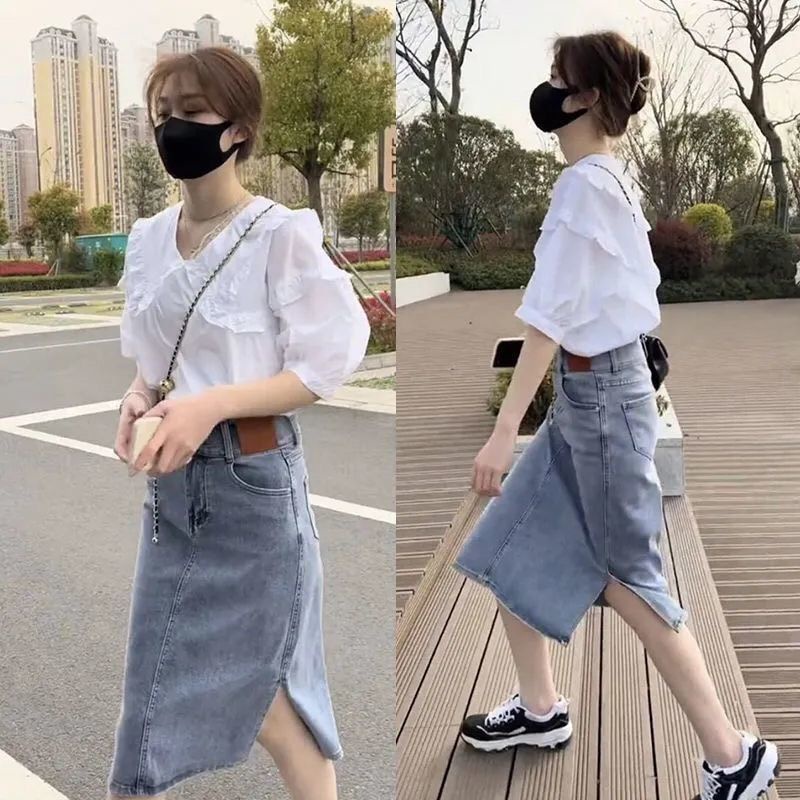 Áo sơ mi trắng cổ bồng