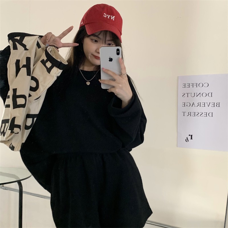 Set thể thao với áo dài tay với quần short ngắn thu đông Inin Shop