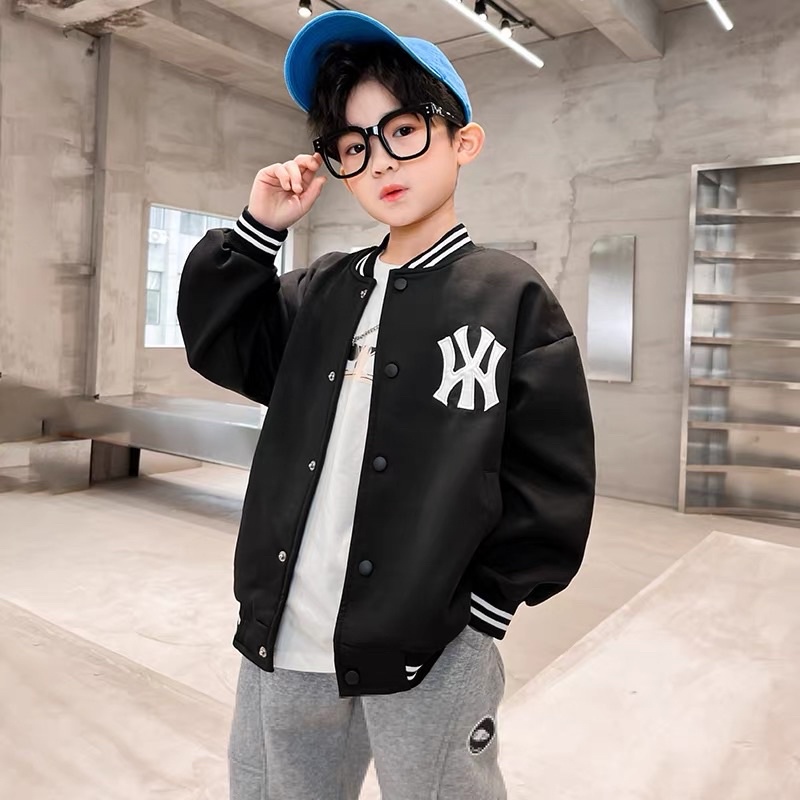 Bomber nỉ đen L A - HÀNG SALE KHÔNG ĐỔI TRẢ