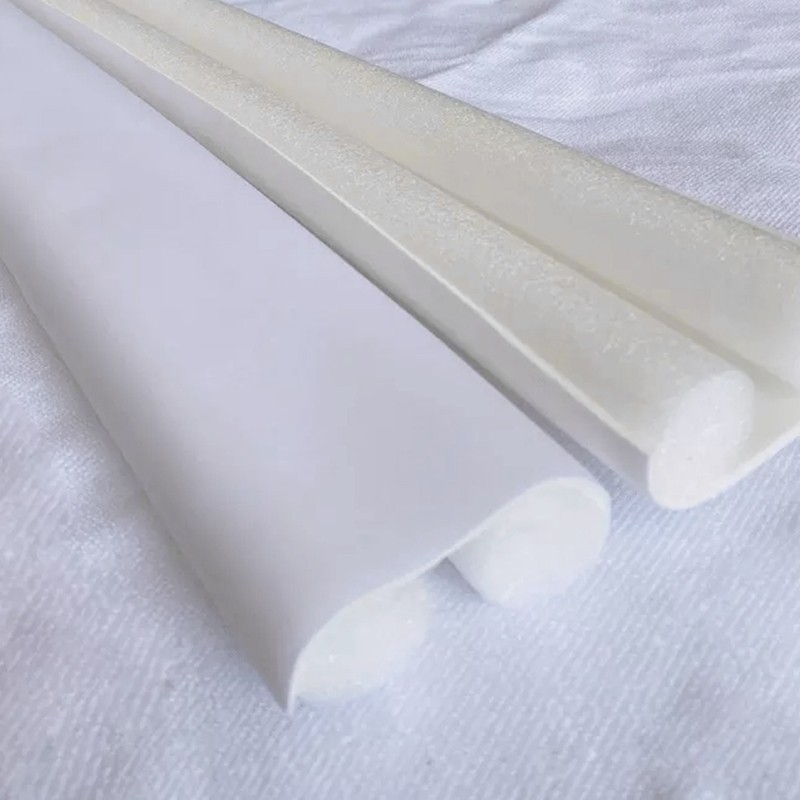 Ron Chân Cửa 93cm Bằng Cao Su Mềm Dẻo Bọc Khe Hở Chân Cửa Chống Bụi Chống Gió