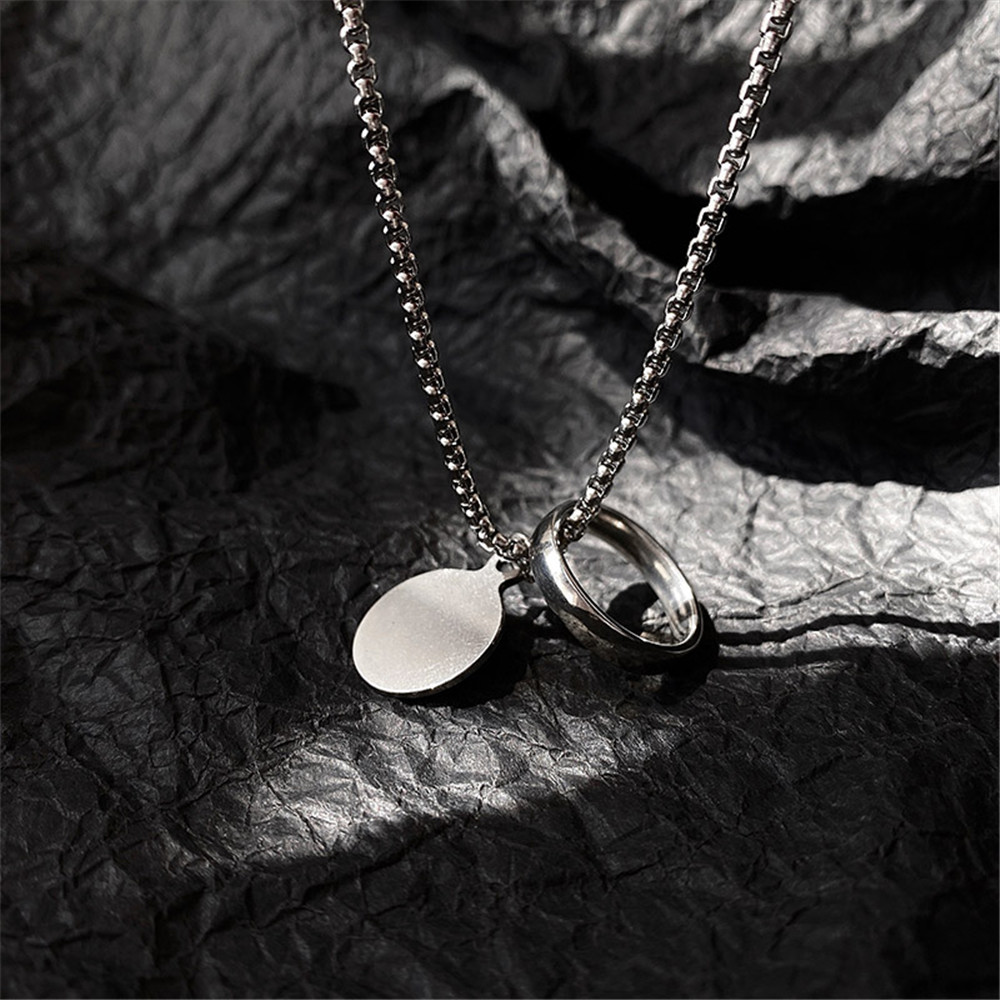 vòng cổ Mặt Hình Bé Trai Và Bé Gái Cá Tính