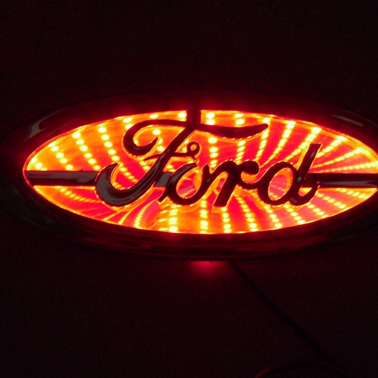 Logo Ford 3D Có Đèn Led Dùng Để Trang Trí Đuôi Xe Hơi