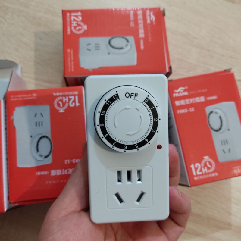 Ổ cắm hẹn giờ bằng cơ FRK5  công suất 10A/220V Chính hãng  + Tặng Phích chuyển đổi từ 3 chấu sang 2