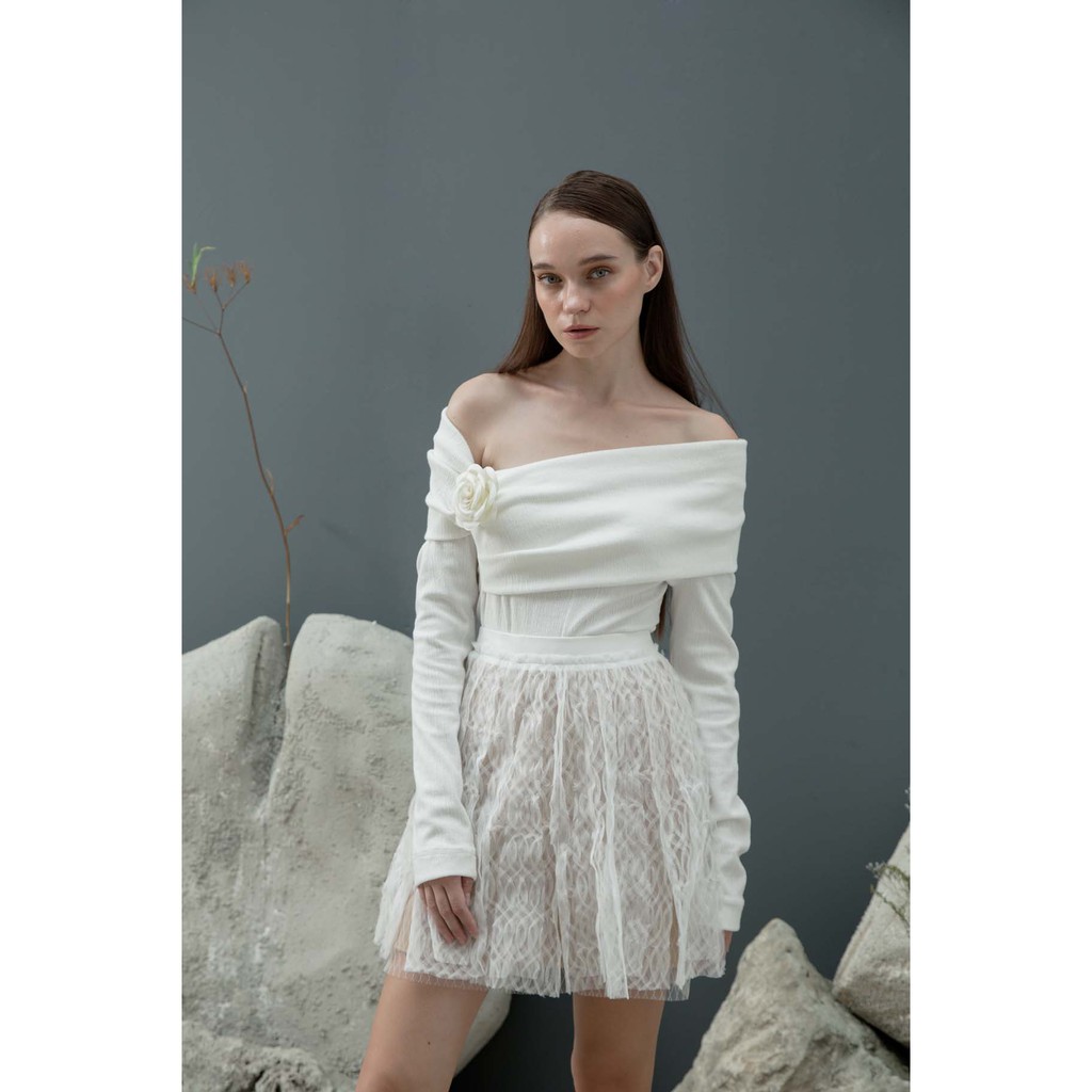 COCO SIN - Chân Váy Ren Trắng Phối Sheer