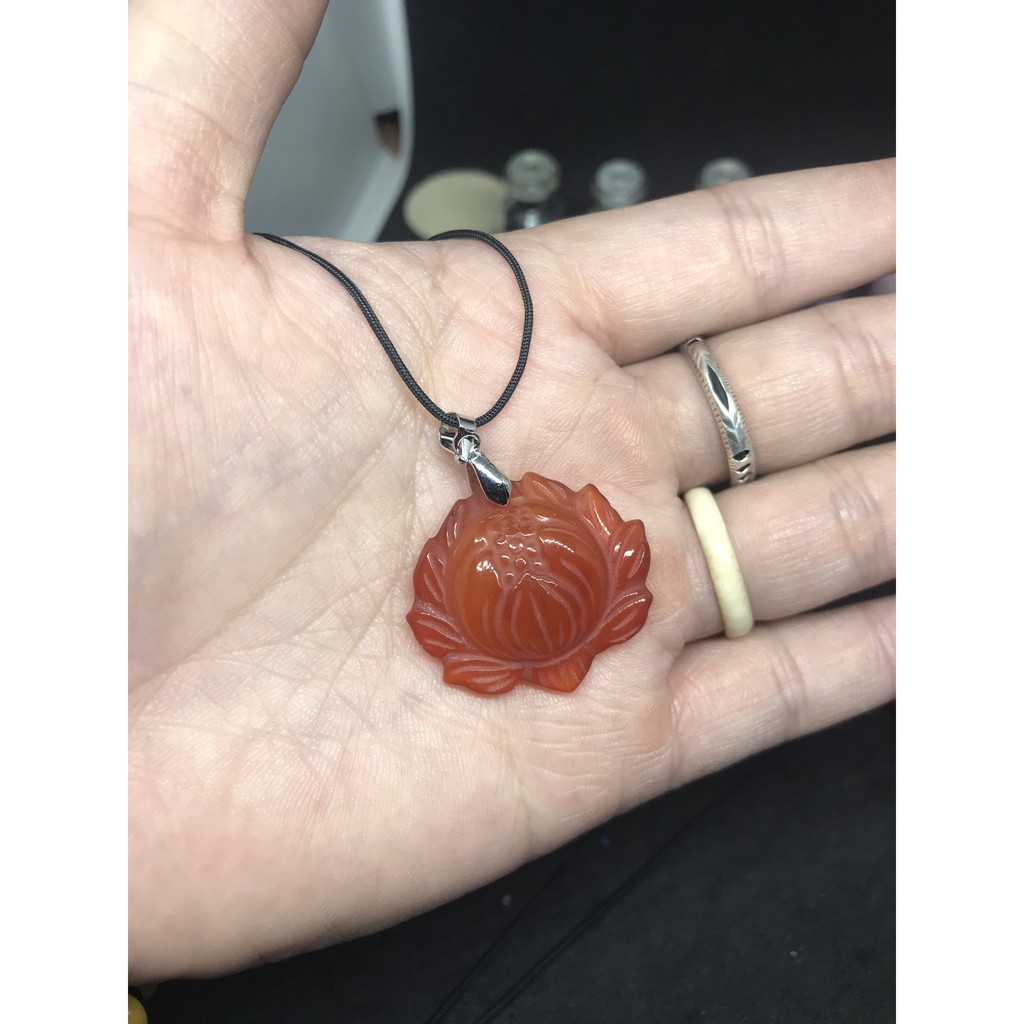 Mặt dây đài hoa trường thọ mã não đỏ Red Agate