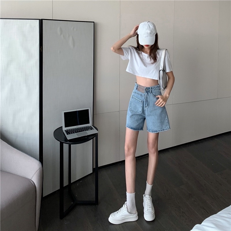 Quần jean ngố ống rộng cắt gấu ngang đùi tag da túi hộp lệch cạp cao cá tính by YANSOO
