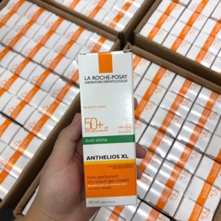 Kem chống nắng Laroche - Posay kiểm soát dầu