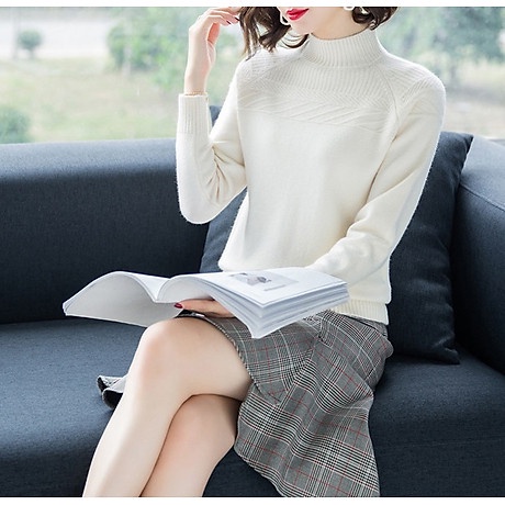 Áo giữ nhiệt THUN LẠNH  làm từ chất liệu thun, co giãn 4 chiều giúp bạn nữ thoải mái khi vận động