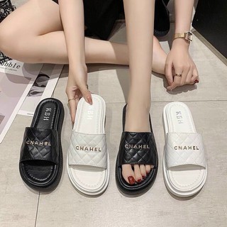 Dép đế bánh mì trắng đen quai trần chỉ mới