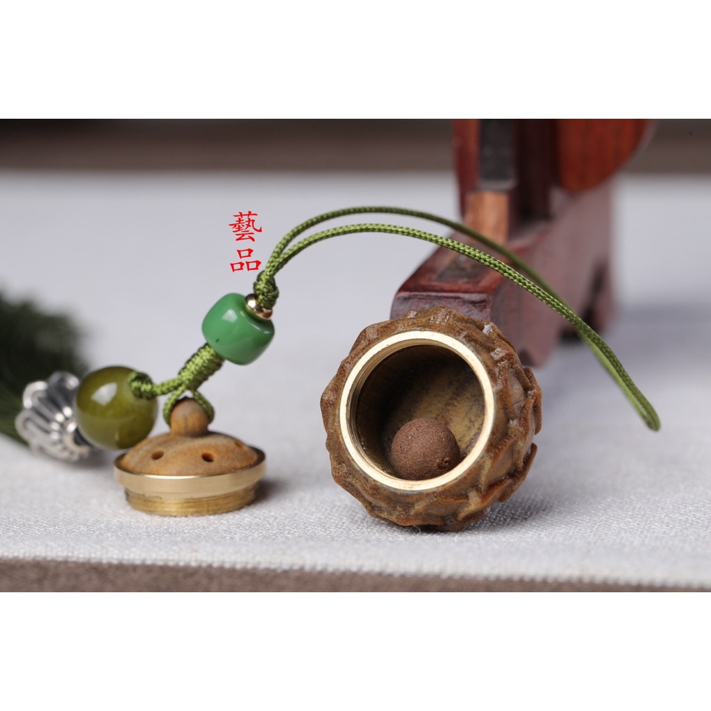 Mua 1 Tặng 6 Mặt Dây Chuyền Điện Thoại Di Động Bằng Gỗ Đàn Hương Hoa Sen Tự Nhiên Có Thể Mở