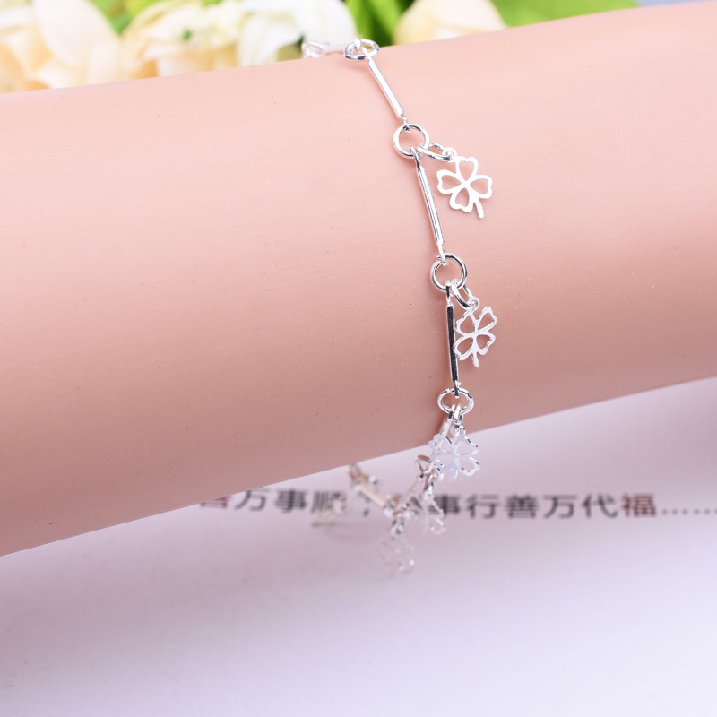 Lắc tay thời trang hàn quốc thích hợp đôi lứa