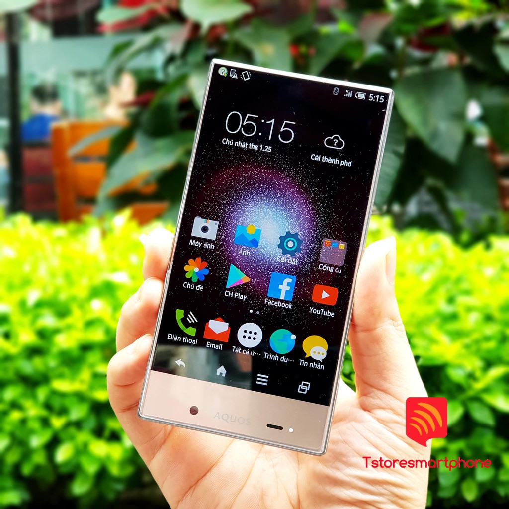 Điện thoại Sharp Aquos Crystal 305sh Nhật Bản giá rẻ màn hình tràn viền