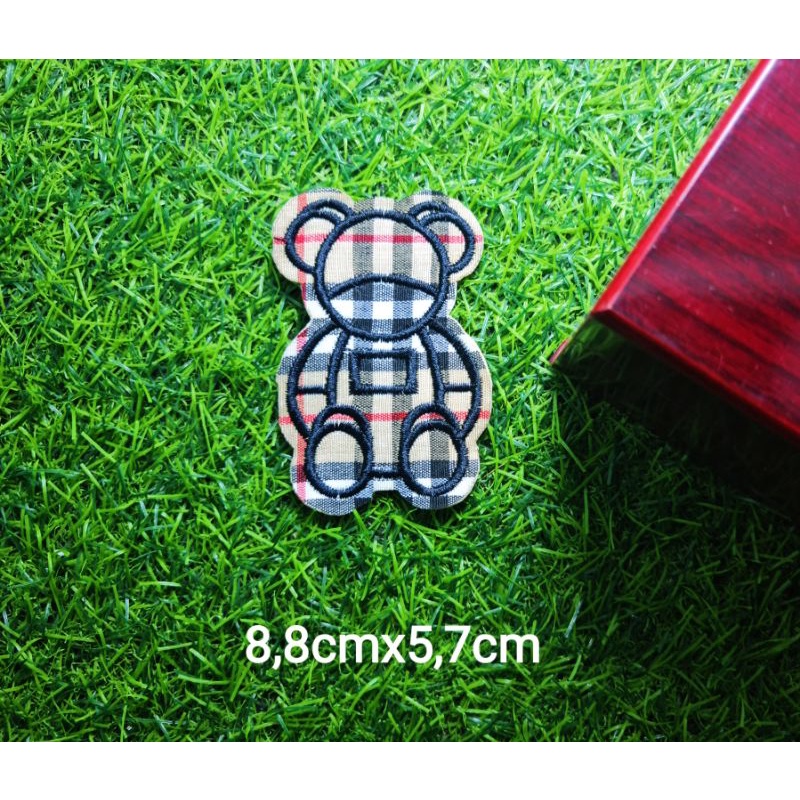 Sticker Thêu Ủi Hình B U R B E R R Y Các Loại Cao Cấp MS72578