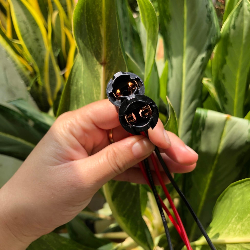 Jack đèn T10 đèn hông cửa Mitsubishi Grandis hoặc các xe khác dùng chung tương tự