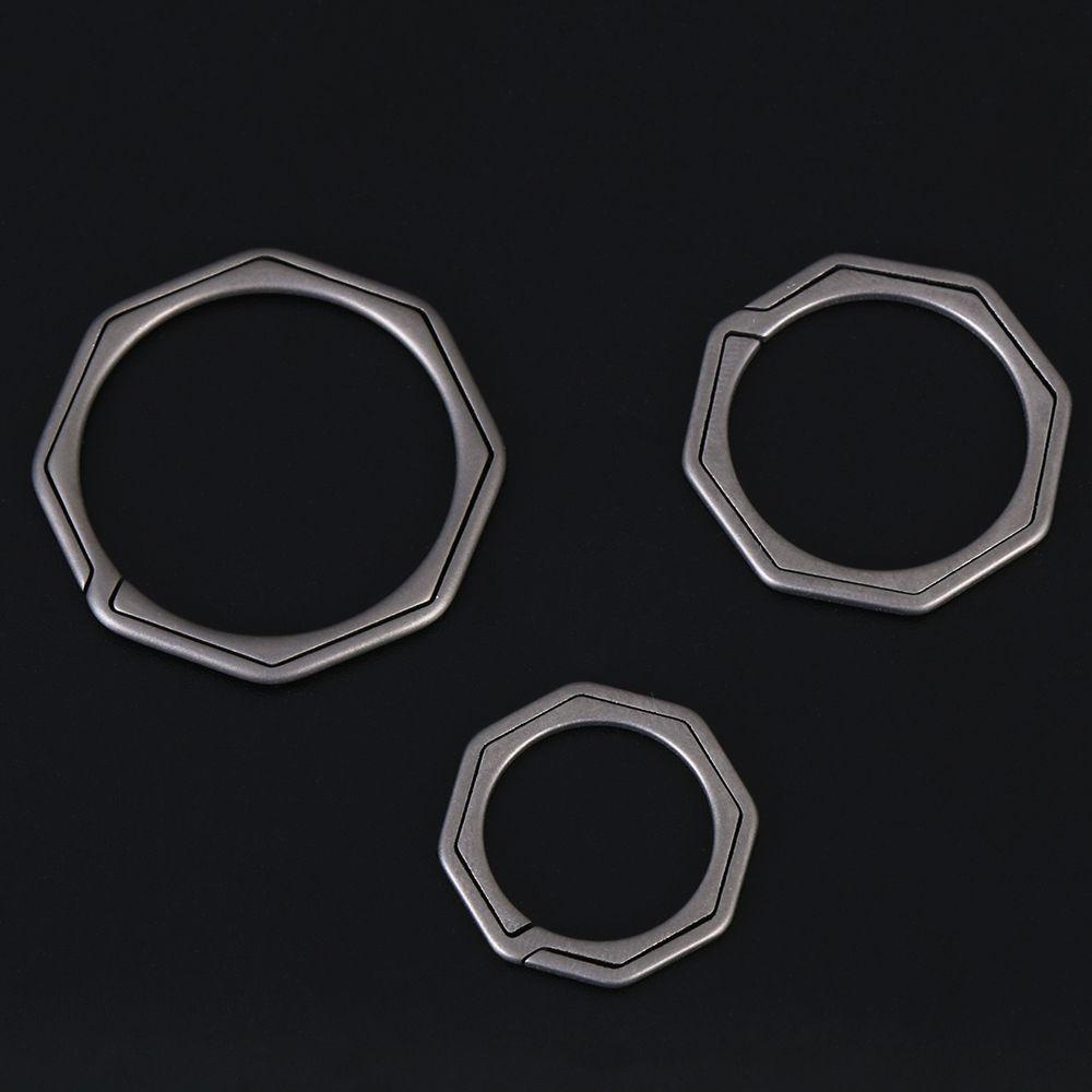 Móc Khóa Xe Hơi Bằng Hợp Kim Titan Chất Lượng Cao