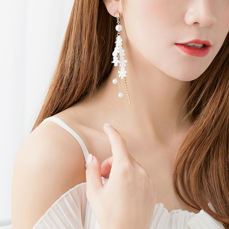 Khuyên Tai Nữ Trang Dáng Dài Tạo Hình Độc Đáo