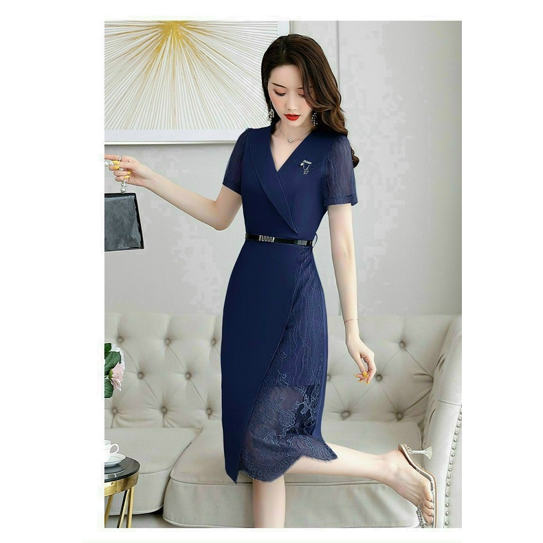 Đầm Trung Niên Phối Ren Cổ V Kèm Nịt và Phụ kiện đính Đá