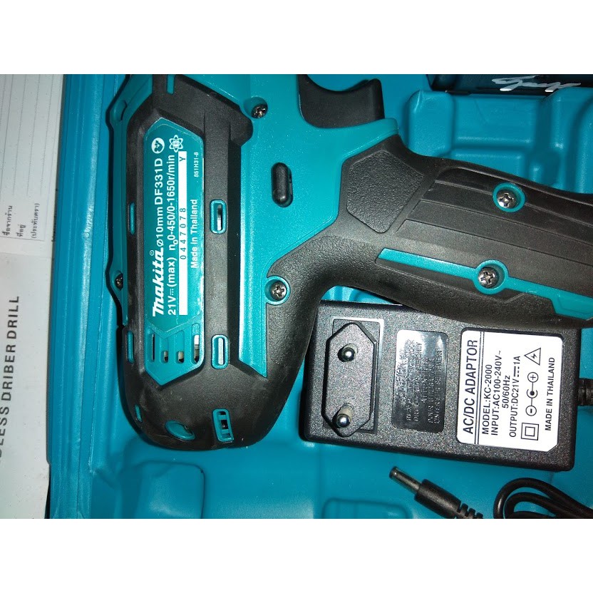 Máy khoan pin 21 vôn Makita Madein Thái lan  DF331D, bắn vít, khoan sắt, gỗ, khoan tường ..chữ Makita đúc nổi.