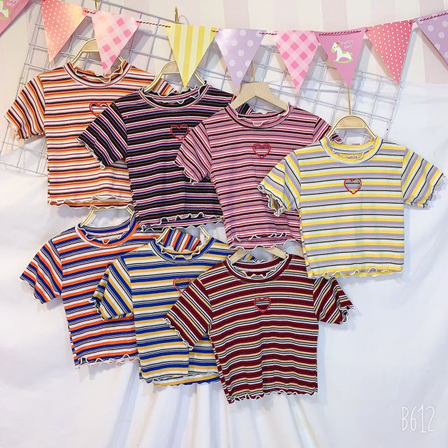 Áo croptop khoét trái tim đủ màu ảnh thật