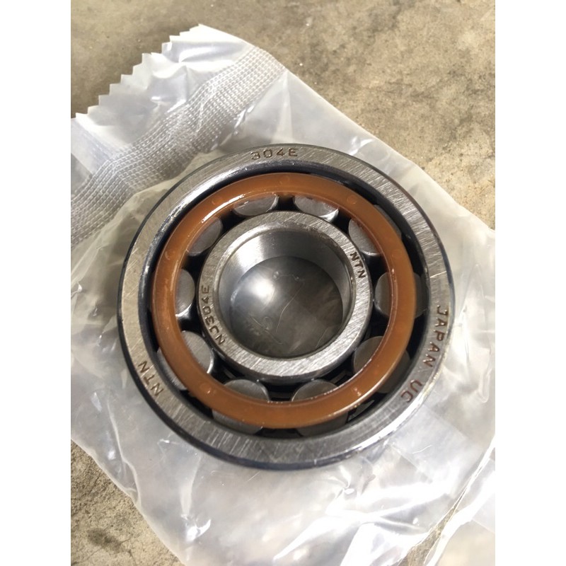 Vòng bi NTN NJ 304 ET2X chính hãng cho hộp số động cơ.