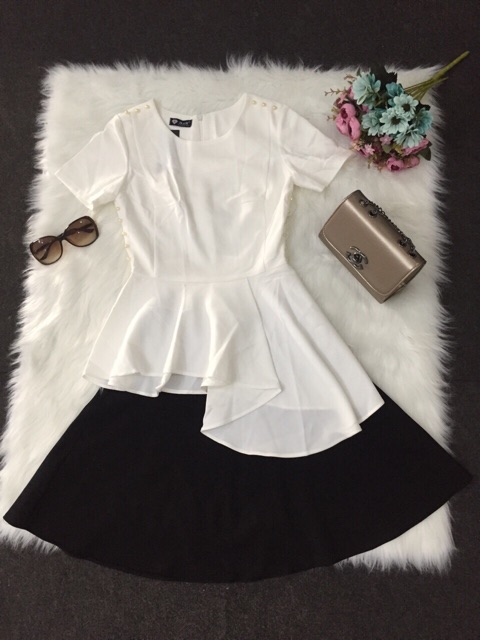 Áo Sát Nách Đính Hạt bèo xéo