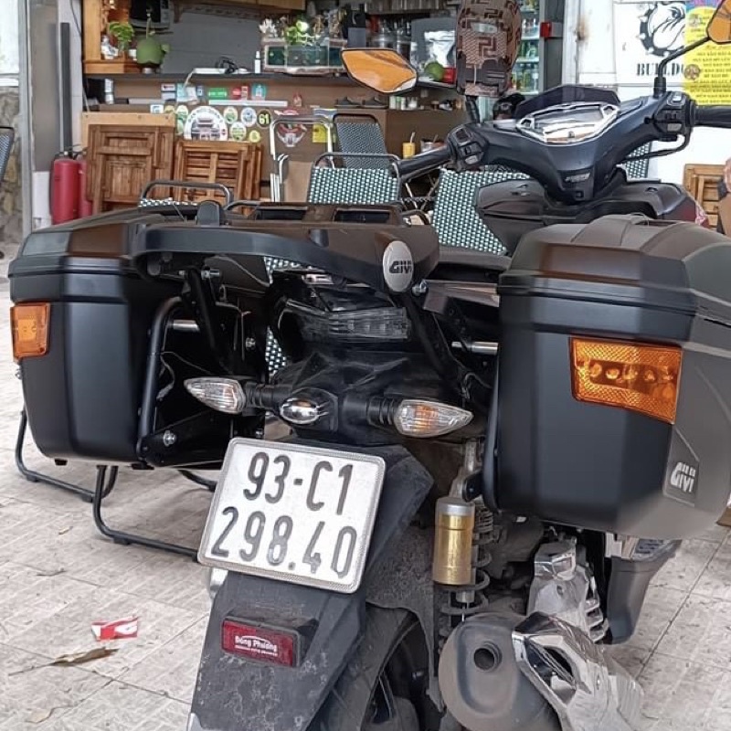 NVX 155 lên cặp thùng hông E22N-S có đèn kèm baga sau SRV, baga hông SBl