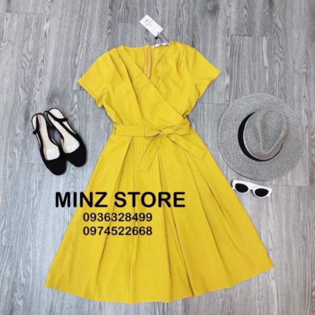 VÁY ĐŨI KẺ TĂM THẮT NƠ