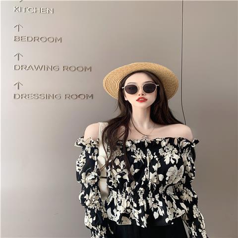 Áo croptop Trễ Vai Tay Dài Hoạ Tiết Hoa Thiết Kế Mới 2022 Cho Nữ