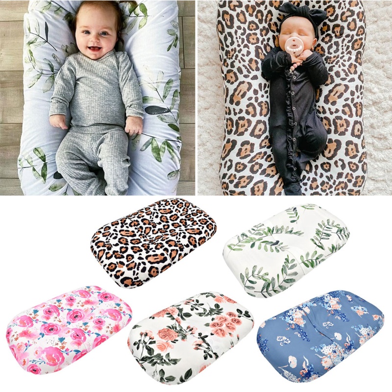 Vỏ bọc đệm ghế nằm bảo vệ cho bé sơ sinh có thể tháo rời