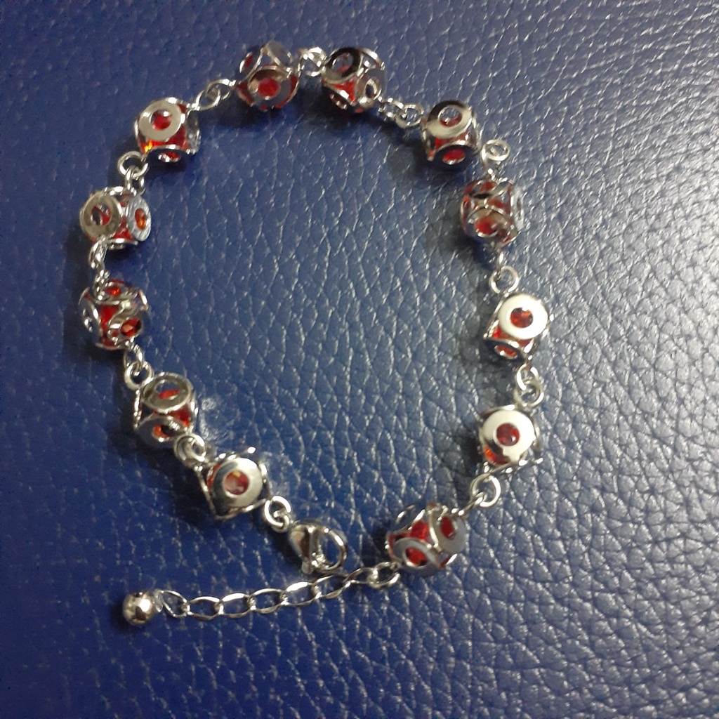 (Hình Thật) Lắc tay inox chuỗi lục lạc đá đỏ siêu đẹp, không đen, không gỉ - Đem lại vẻ đẹp quyến rũ cho đôi tay của bạn