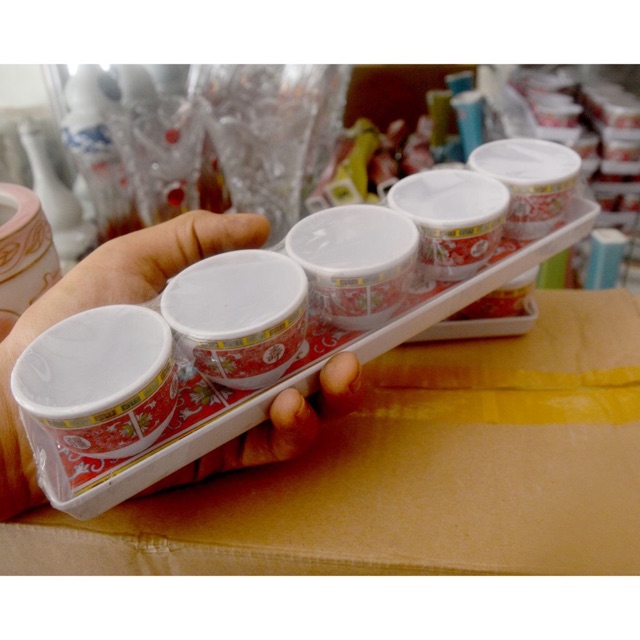 Chung ly 5 cái bằng nhựa cúng thờ