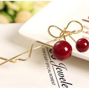 Kẹp tóc bằng kim loại hình quả cherry dễ thương