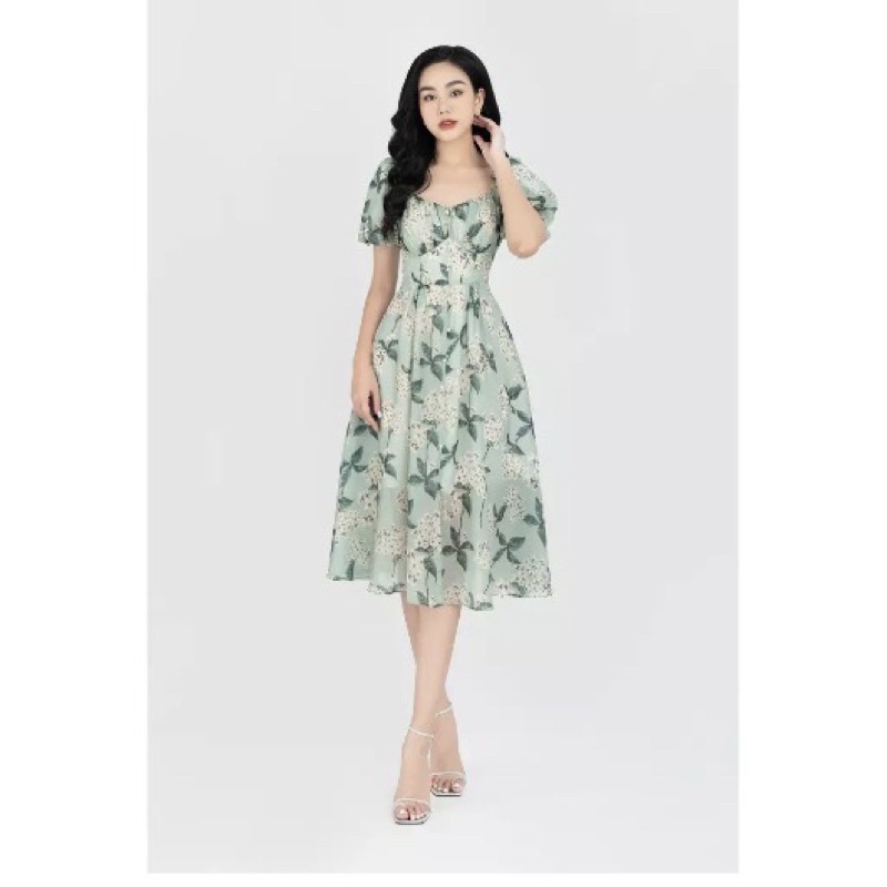 Váy hoa nhúm ngực Lép