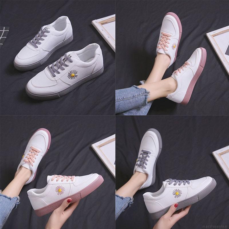 Giày Thể Thao Nữ Đế Mềm In Hình Hoạt Hình Thời Trang | BigBuy360 - bigbuy360.vn