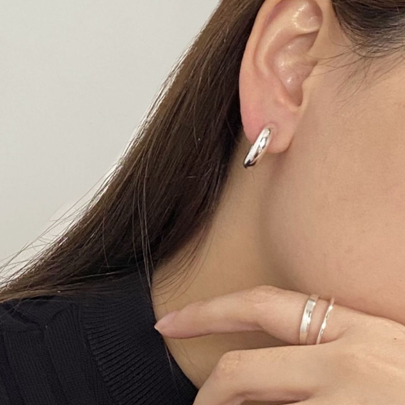 Bông Tai Chữ C Đơn Giản Cá Tính Titan Ko Đen TT 4363