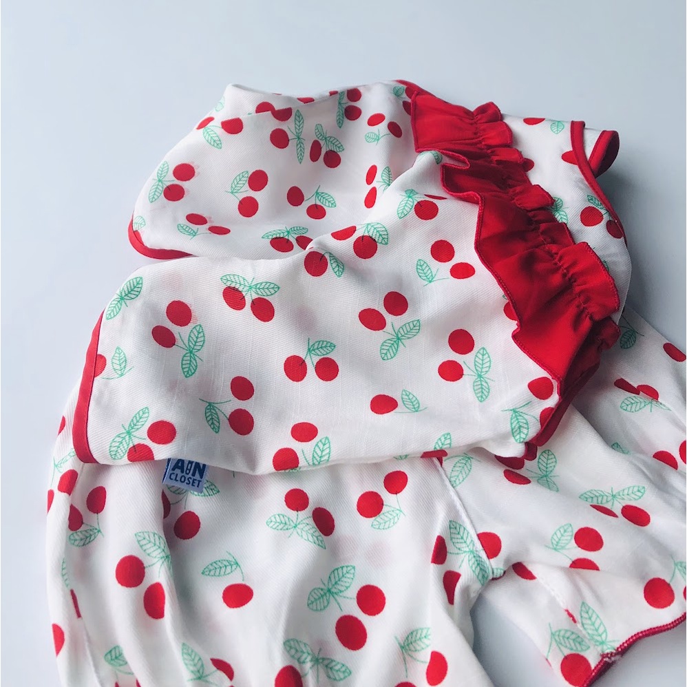 Bộ quần áo ngắn bé gái họa tiết Cherry nhí đỏ lưng vạt chéo AICDBGTVVH6Q AIN Closet