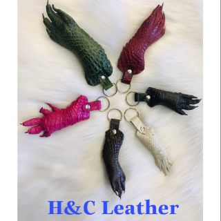 Móc khóa chân cá sấu thật 100% kiểu tán đinh