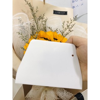 Combo 2 Miếng Cắt Bột  Nhựa Chà Láng Cắt Bột Hình Thang Lớn