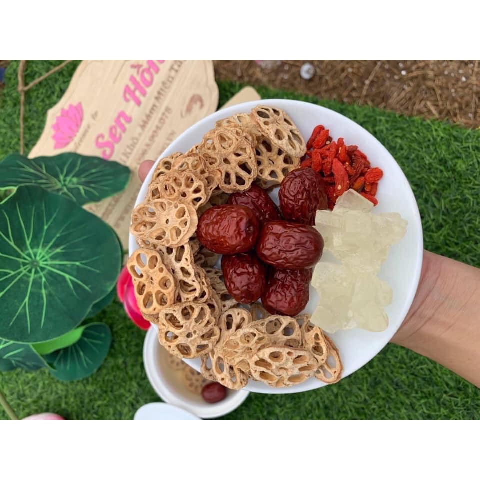 Trà Củ Sen Sao Tay Truyền Thống - Đặc Sản Sen Hồng, Túi 200 gram