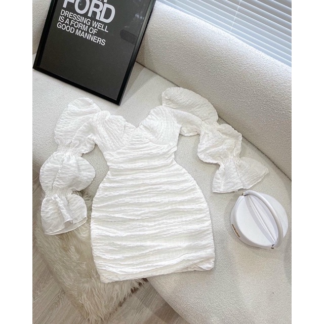 Đầm body nhún tay phồng