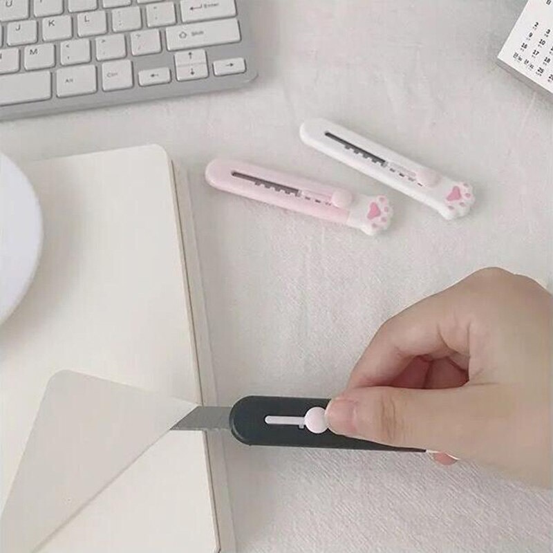 Dụng cụ cắt giấy bằng nhựa và thép không gỉ hình chân mèo dễ thương