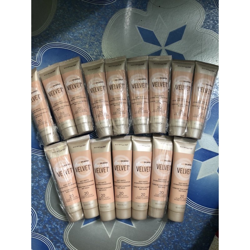 Kem nền Maybelline Dream Velvet Hydrating Foundation 30mL