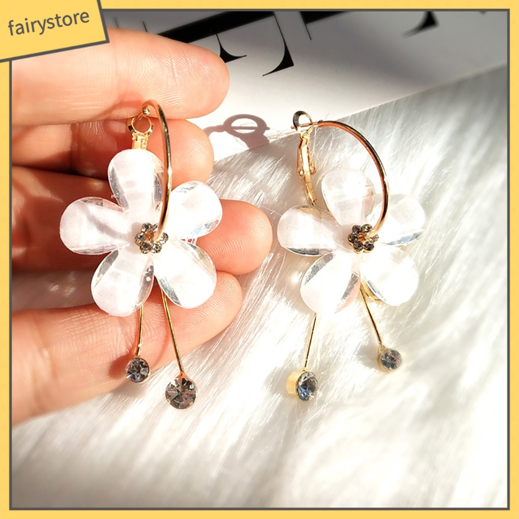 Đôi khuyên tai hình hoa phong cách Hàn Quốc duyên dáng và sành điệu cho nữ