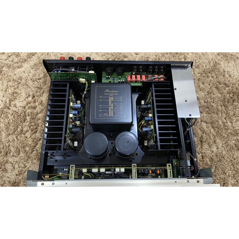 Amply Accuphase E-212