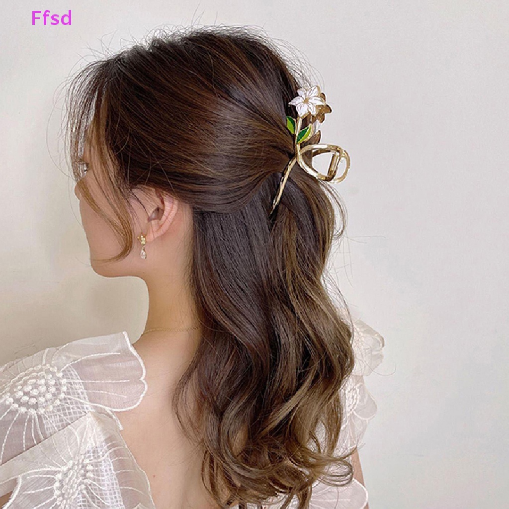 Kẹp Tóc Càng Cua Đính Hoa Lily Xinh Xắn