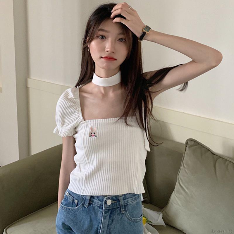 Áo Dệt Kim Tay Ngắn Hoạ Tiết Thêu Thiết Kế Cổ Yếm Quyến Rũ