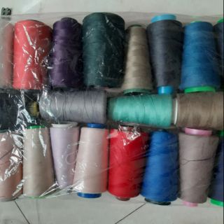 Chỉ may. Combo 20 cuộn chỉ may, chỉ vắt sổ dư chỉ với 80k