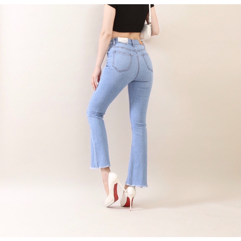 Quần Jean Nữ Ống Loe Cạp Cao co giãn cơ bản Trơn Gấu Tua  CT JEANS