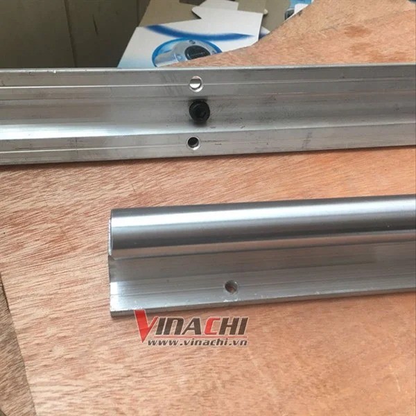 THANH TRƯỢT TRÒN CÓ ĐẾ - 1 MÉT- thanh chế bàn trươt chưa bao gồm ổ bi