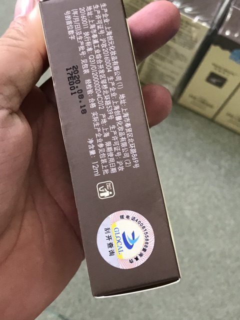 Keo dán mi loại 1